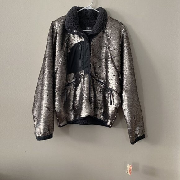 ✨3x HP✨Free People Movement Hit The Slopes Sequin Jacket NWT - Picture 6 of 10